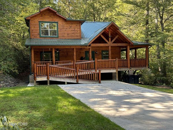 2606 Bear Crossing Way, Sevierville, TN 37862