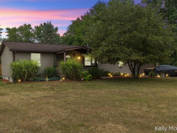 2542 E Bluewater Highway, Ionia, MI 48846