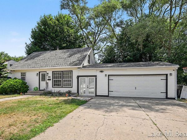 3100 Highgate Avenue SW, Wyoming, MI 49509