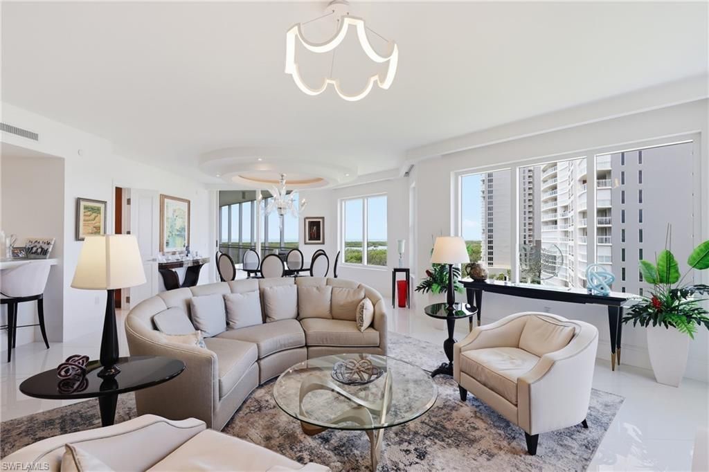 13675 Vanderbilt Dr , Unit 810, Naples, FL 34110 Photo