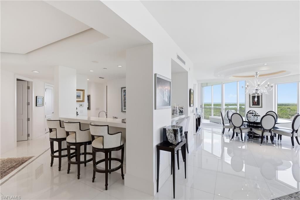 13675 Vanderbilt Dr , Unit 810, Naples, FL 34110 Photo