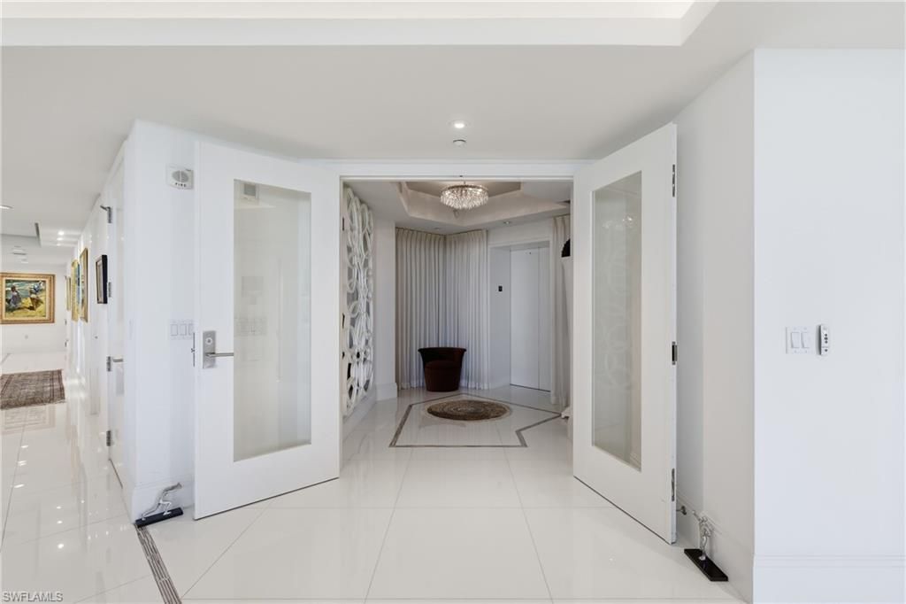 13675 Vanderbilt Dr , Unit 810, Naples, FL 34110 Photo