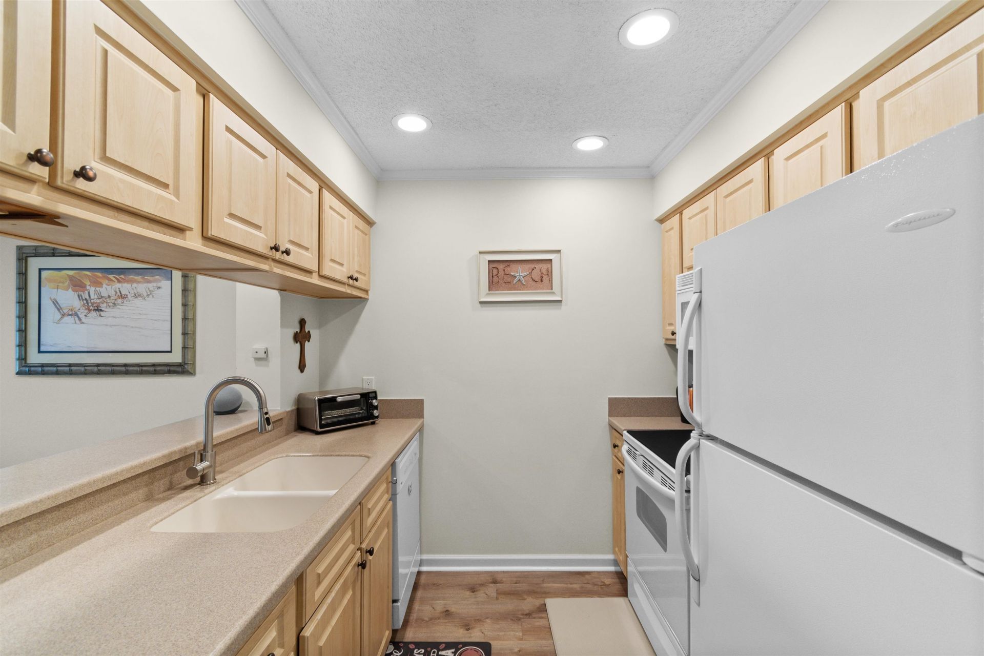 300 Marsh Pl.  Photo 10