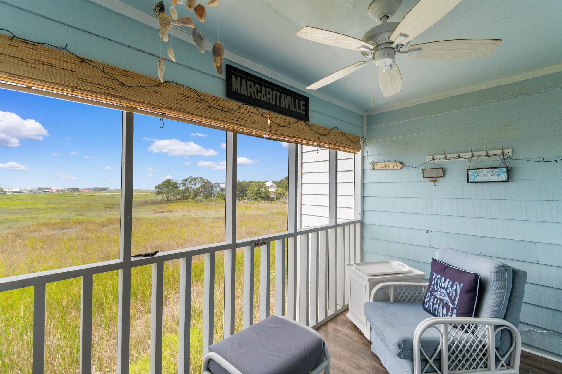 300 Marsh Pl.  Photo 4