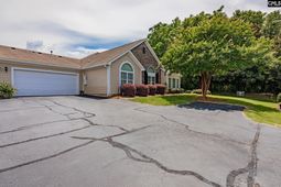 1602 Laryn Lane  photo 4