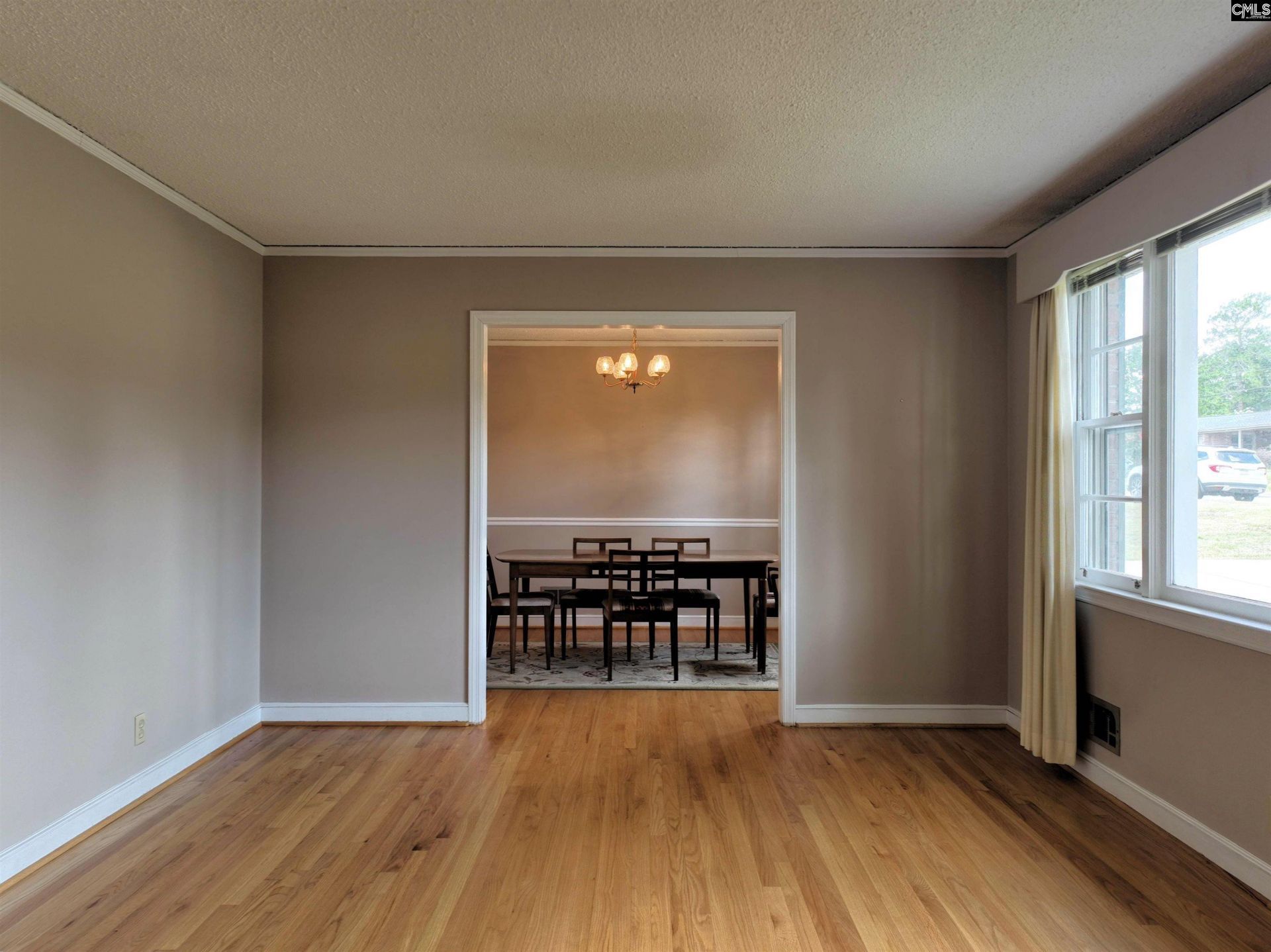 3223 Glendale Road  Photo 6