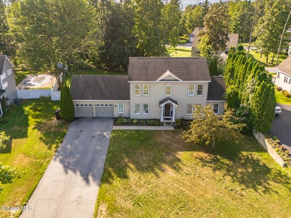 9 Woodcrest Drive, South Glens Falls, NY 12803