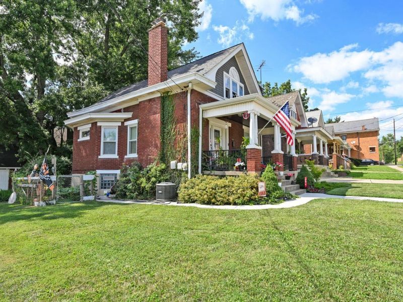 3843 Glenmore Avenue, Cheviot, OH 45211 Photo 3