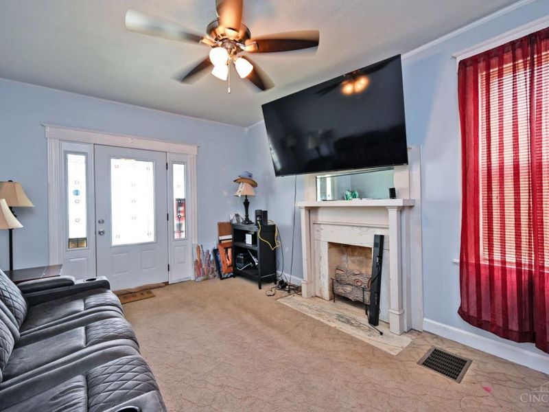 3843 Glenmore Avenue, Cheviot, OH 45211 Photo 5
