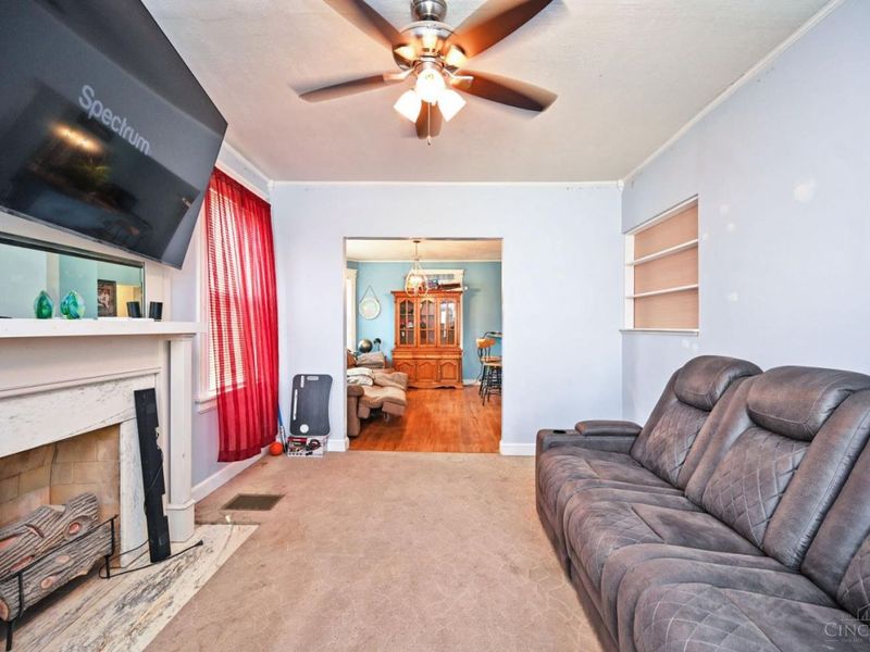 3843 Glenmore Avenue, Cheviot, OH 45211 Photo 6