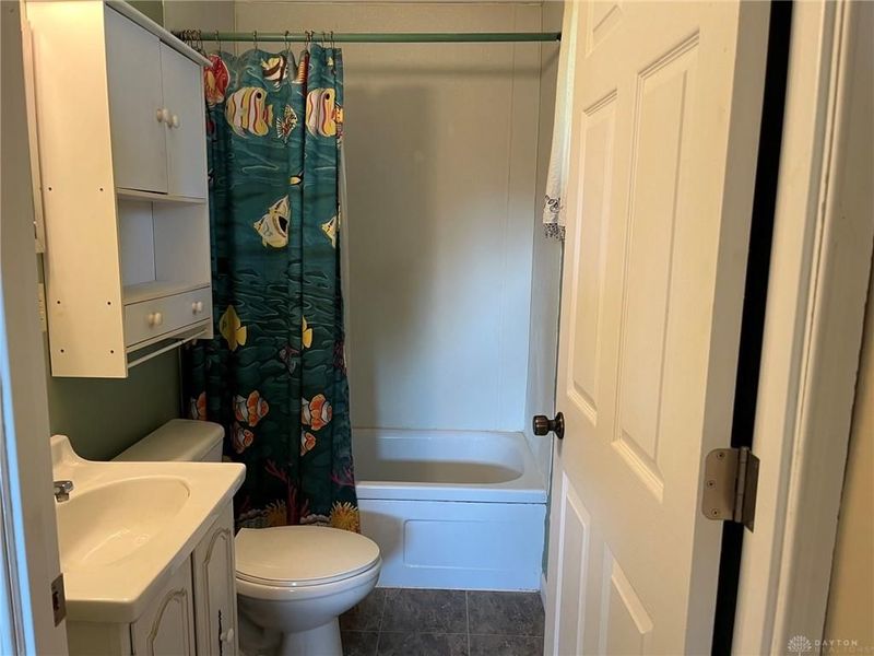 5669 Traymore Drive, Huber Heights, OH 45424 Photo 21