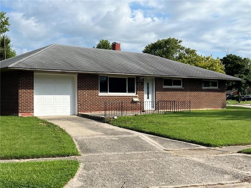 5669 Traymore Drive, Huber Heights, OH 45424 Photo 3