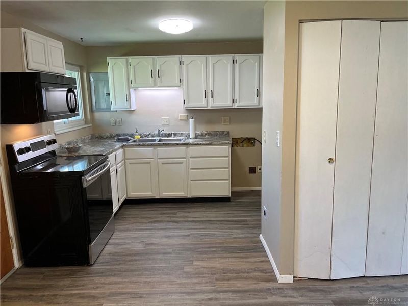 5669 Traymore Drive, Huber Heights, OH 45424 Photo 7