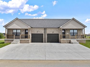 412 & 414 Nandino Circle, Unit 412 & 414, Berea, KY 40403