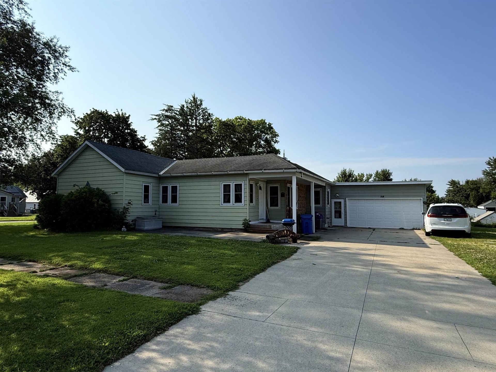 218 Walnut Street, Clarksville, IA 50619 Main Photo