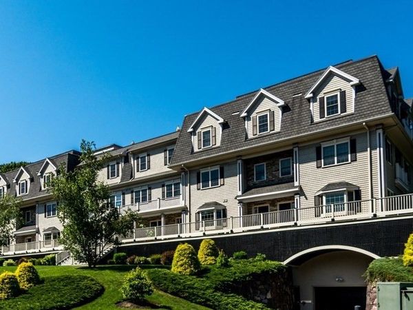 255 Winter St, Unit 306, Waltham, MA 02451