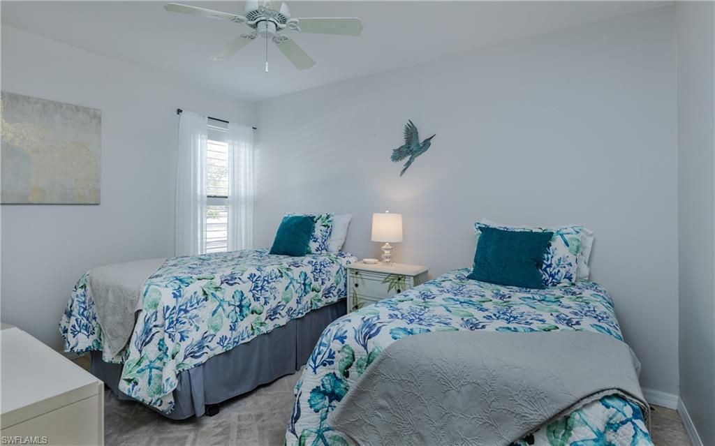 5825 Trailwinds Dr, Unit 425, Fort Myers, FL 33907 Photo