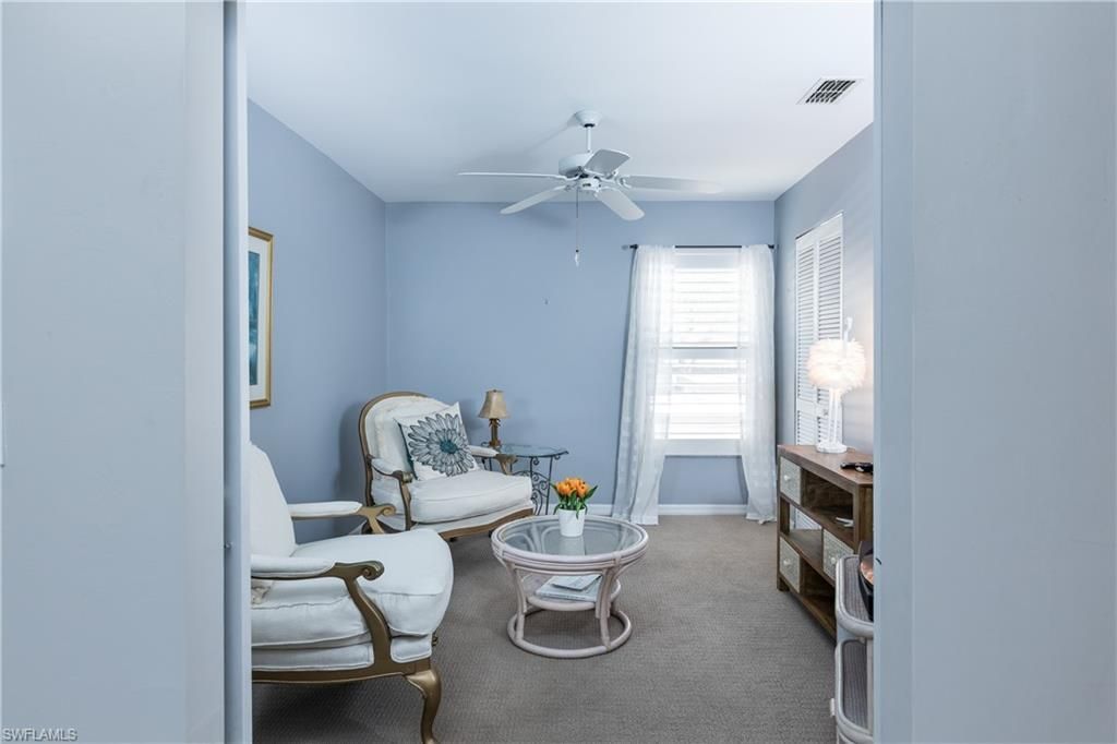 5825 Trailwinds Dr, Unit 425, Fort Myers, FL 33907 Photo
