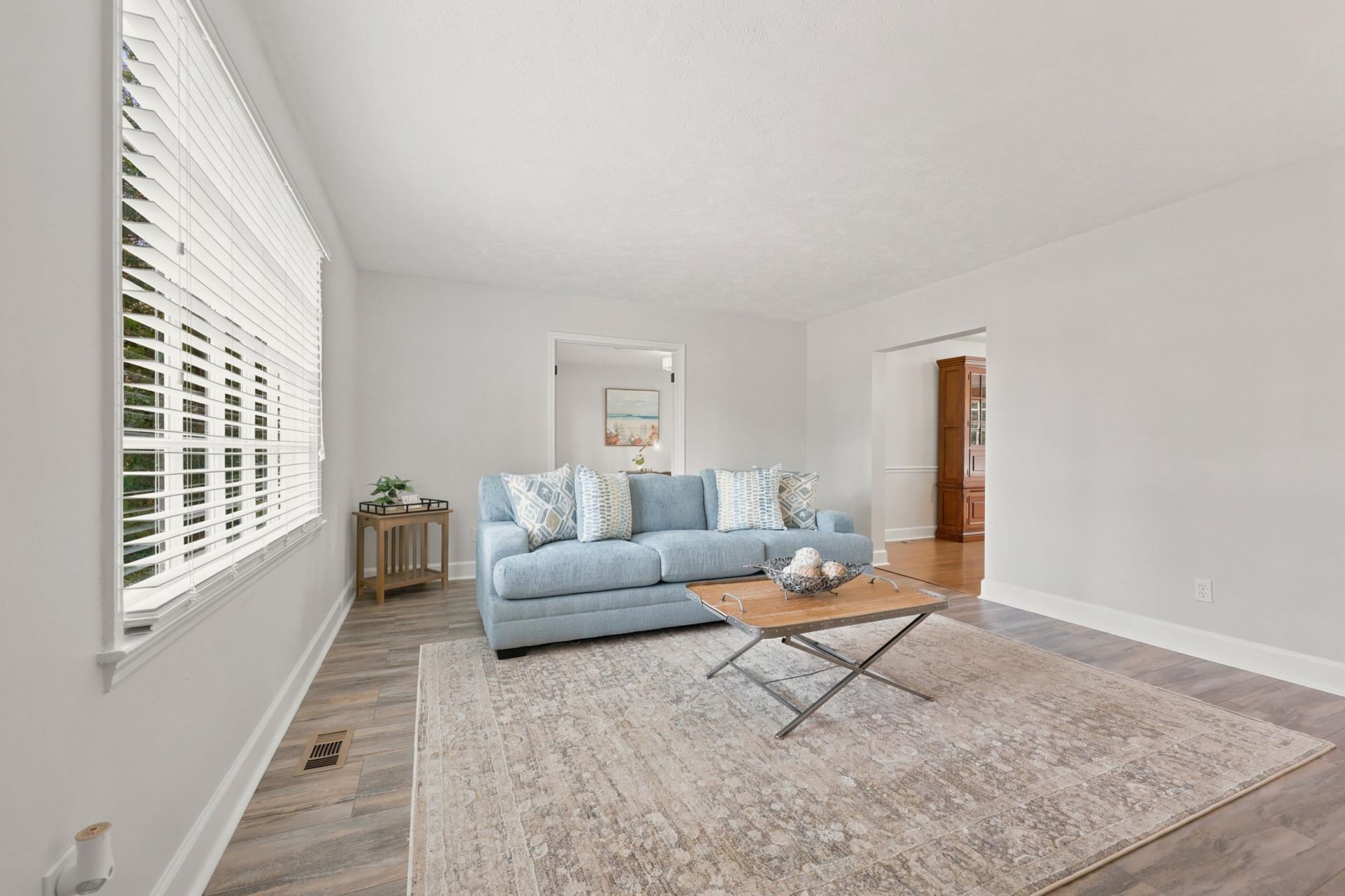 1015 Old Bridge Rd.  Photo 16