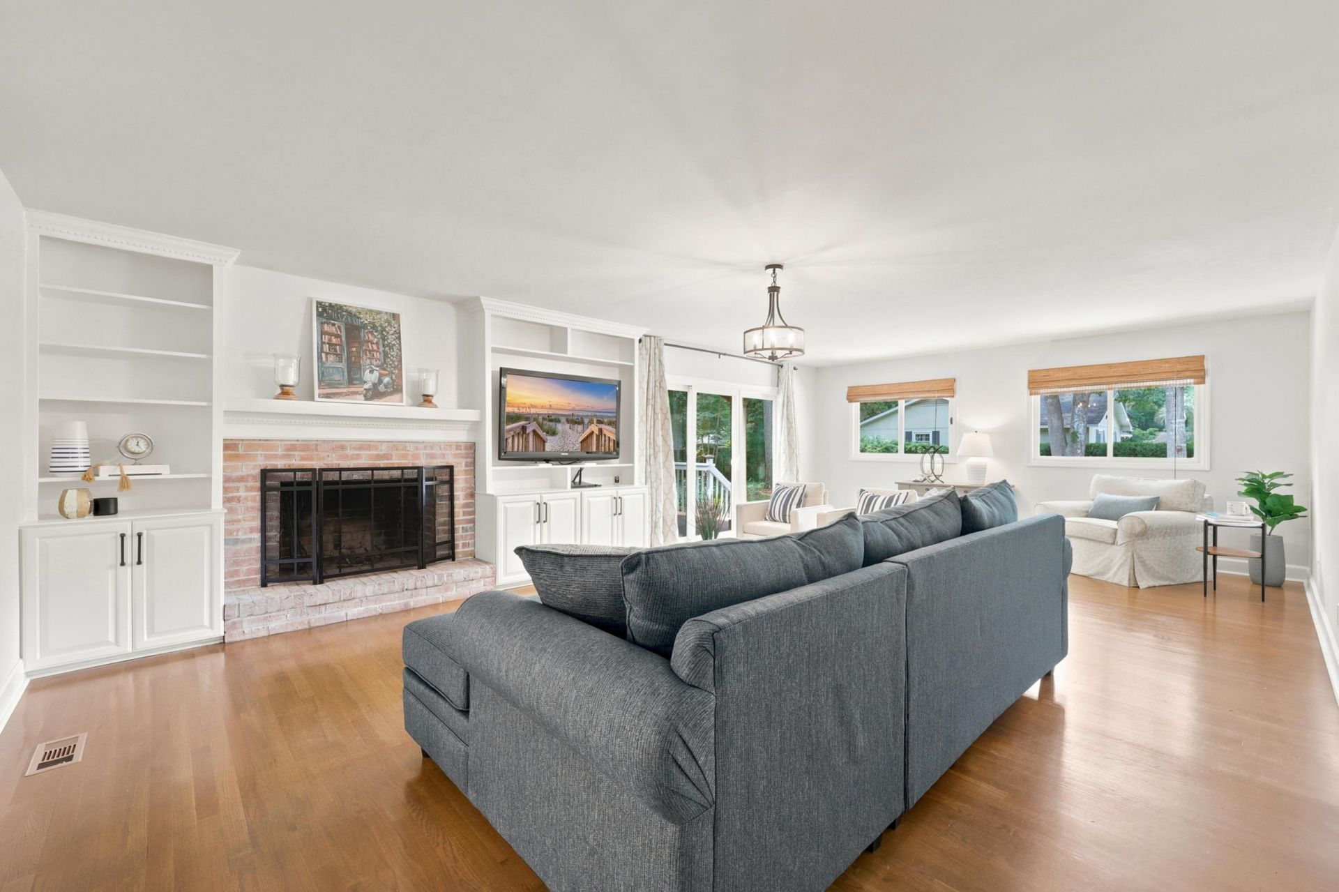 1015 Old Bridge Rd.  Photo 18