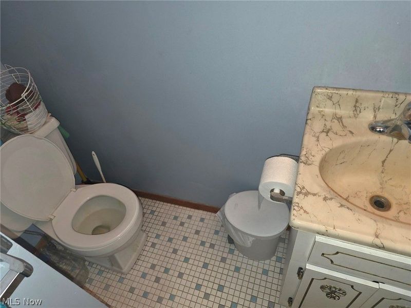 7415 Avon Lane, Chesterland, OH 44026 Photo 9