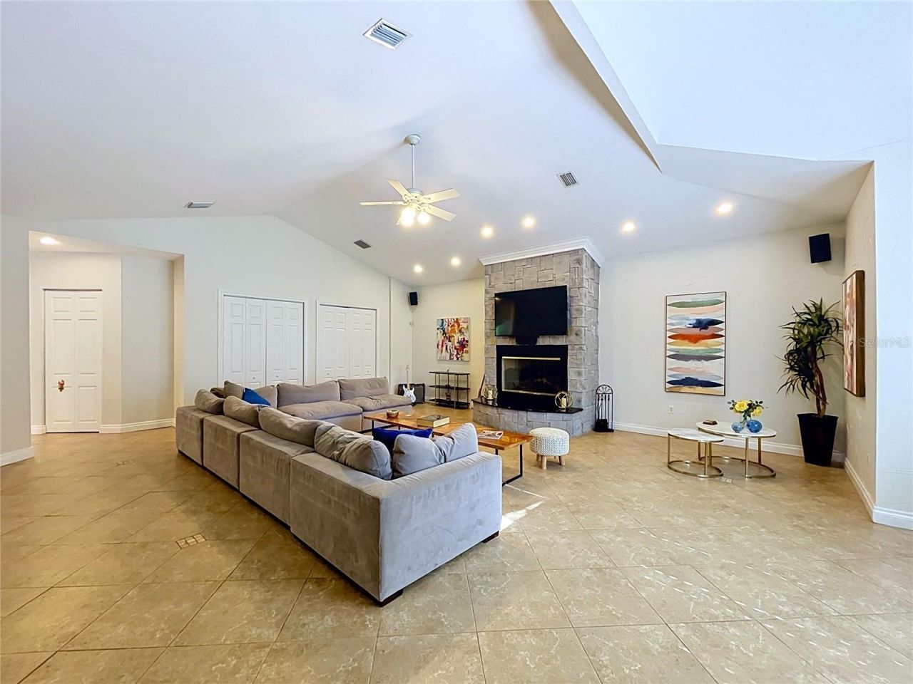 2918 Magnolia Trace, Tarpon Springs, FL 34688 Photo