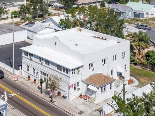 218 N PINELLAS AVENUE , TARPON SPRINGS, FL 34689