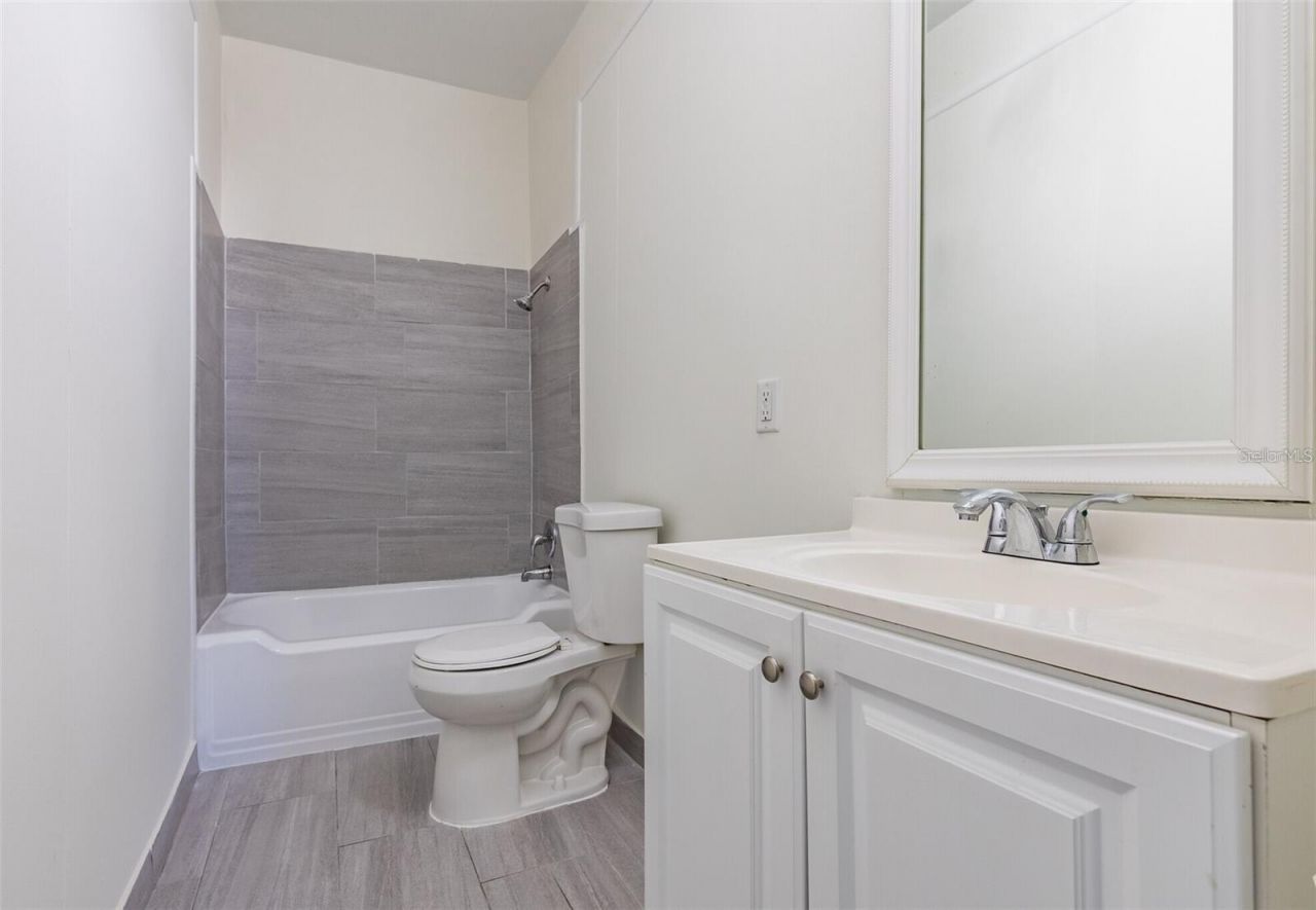 218 N Pinellas Avenue, Tarpon Springs, FL 34689 Photo