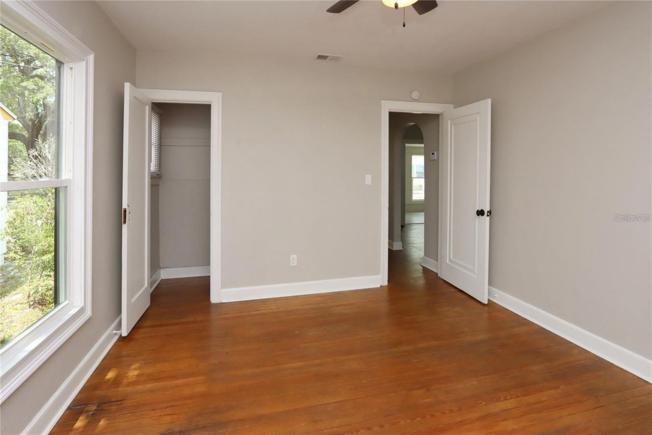 1532 13th Street S, Saint Petersburg, FL 33705 Photo