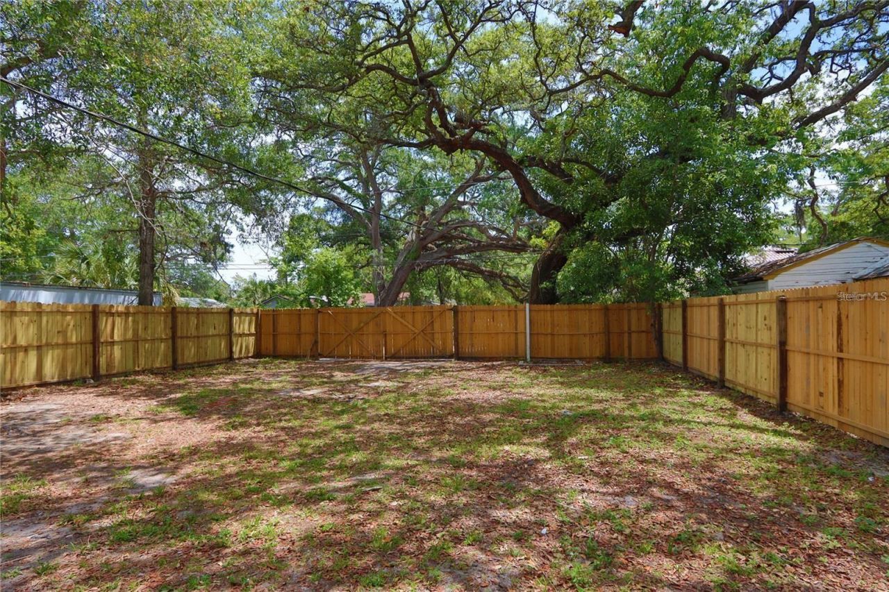 1532 13th Street S, Saint Petersburg, FL 33705 Photo