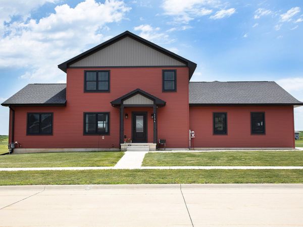 1136 Lozmar Lane, Shell Rock, IA 50670