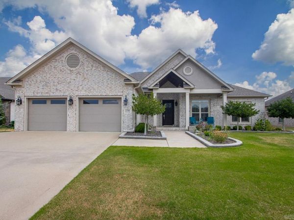 1750 Pecan Creek Drive , Conway, AR 72034