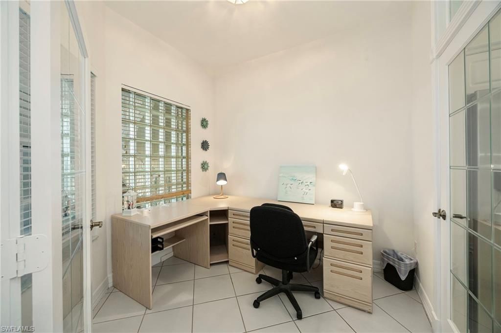 410 Bayfront Pl , Unit 2502, Naples, FL 34102 Photo