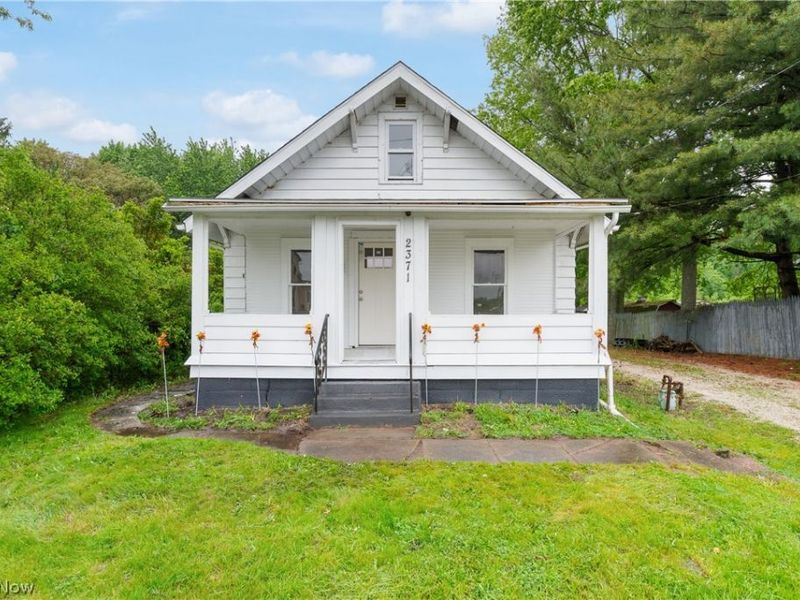2371 Greensburg Road, Green, OH 44720 Photo 1