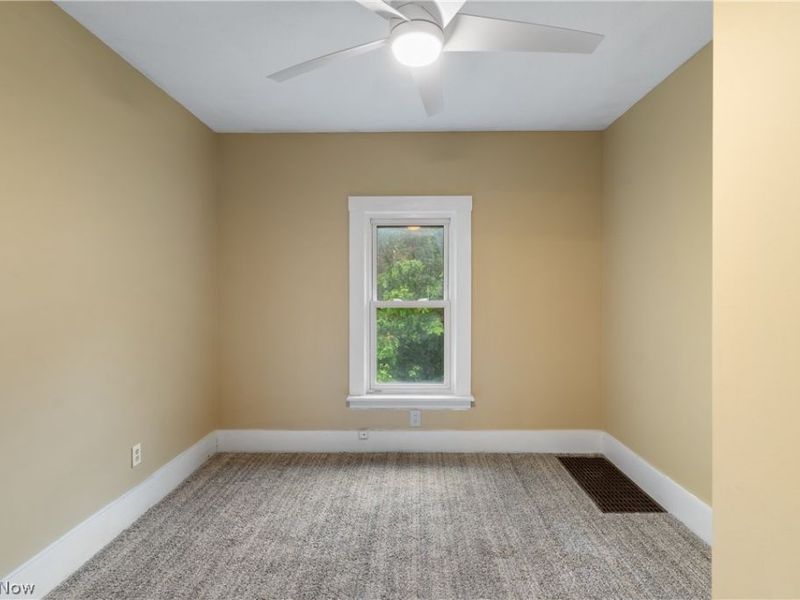 2371 Greensburg Road, Green, OH 44720 Photo 11
