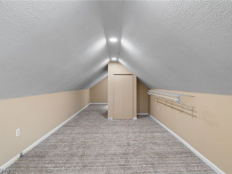 2371 Greensburg Road, Green, OH 44720 Photo 18