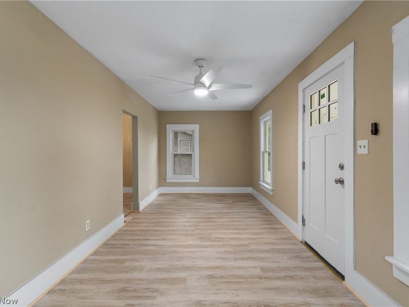 2371 Greensburg Road, Green, OH 44720 Photo 4