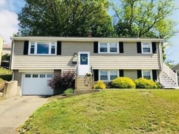 116 Upton Rd, Waltham, MA 02452
