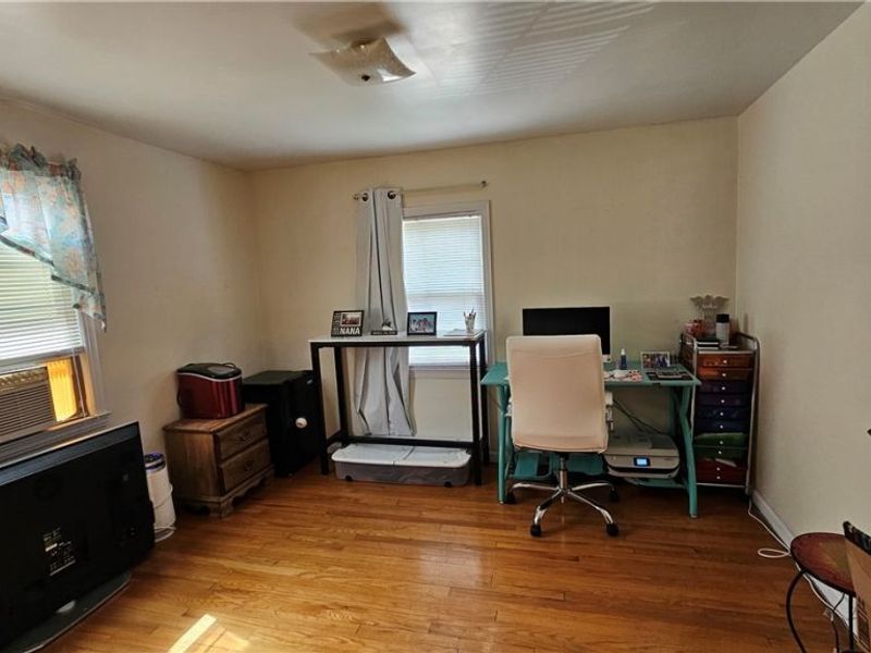 27140 Parkwood Drive, Euclid, OH 44132 Photo 21