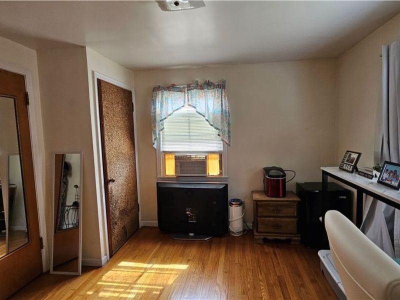 27140 Parkwood Drive, Euclid, OH 44132 Photo 22