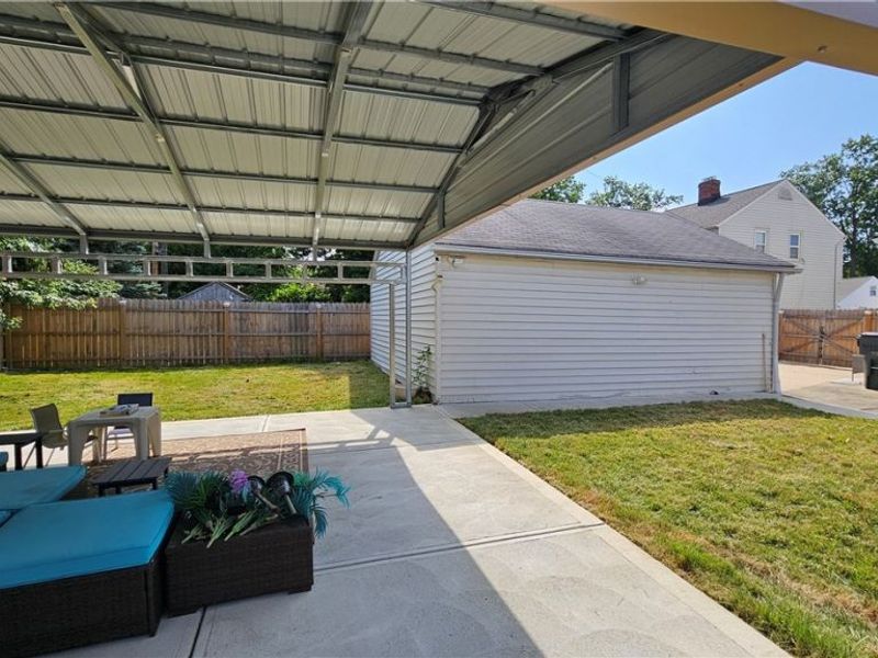 27140 Parkwood Drive, Euclid, OH 44132 Photo 44