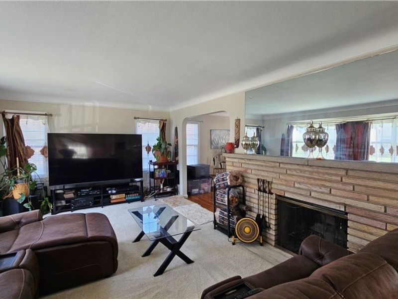 27140 Parkwood Drive, Euclid, OH 44132 Photo 8