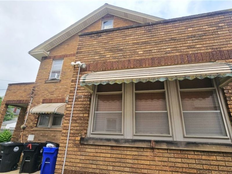 3292 W 128th Street, Cleveland, OH 44111 Photo 4