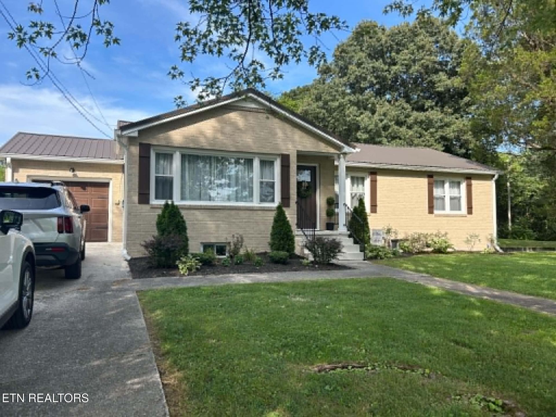 817 Lawnville Rd, Kingston, TN 37763 Main Photo