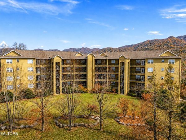 338 Pinnacle View Way, Gatlinburg, TN 37738