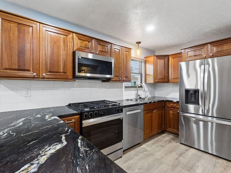 5295 Sawatch Drive, Columbus, OH 43228 Photo 14