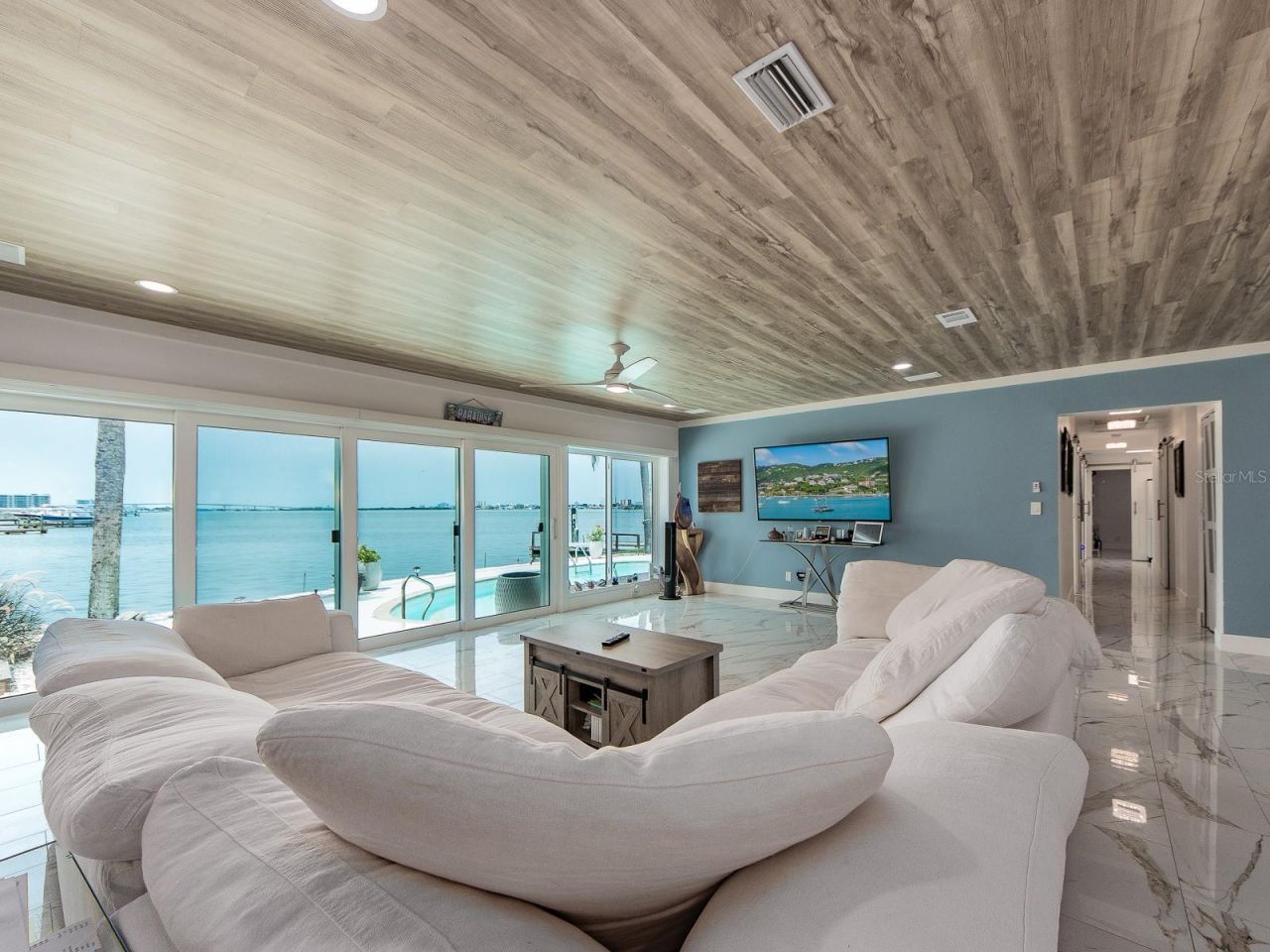 1826 Venetian Point Drive, Clearwater, FL 33755 Photo