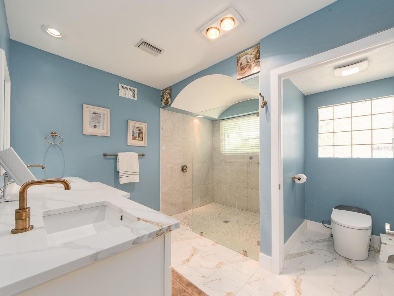 1826 Venetian Point Drive, Clearwater, FL 33755 Photo