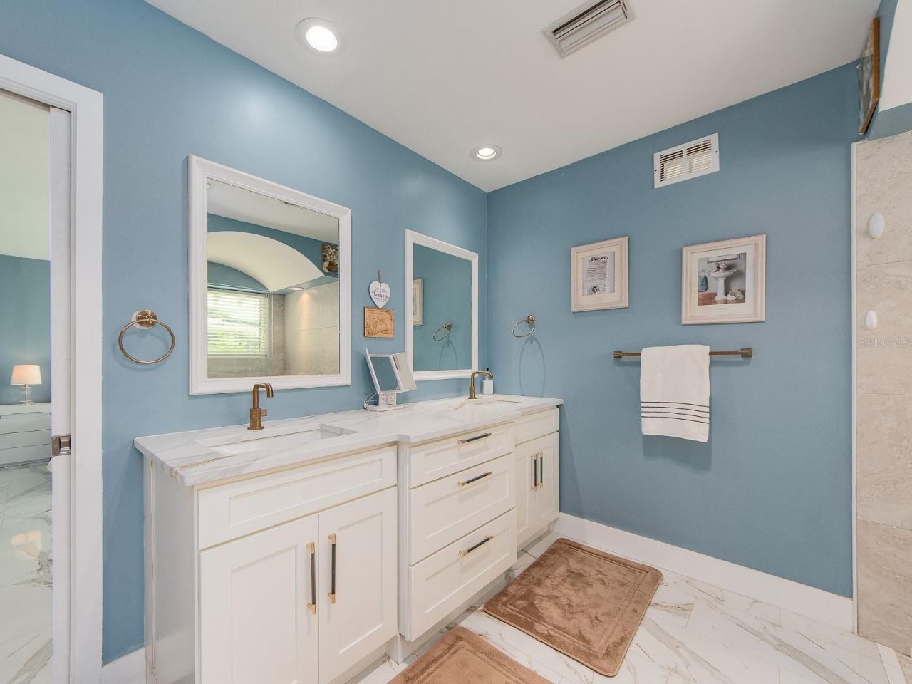 1826 Venetian Point Drive, Clearwater, FL 33755 Photo