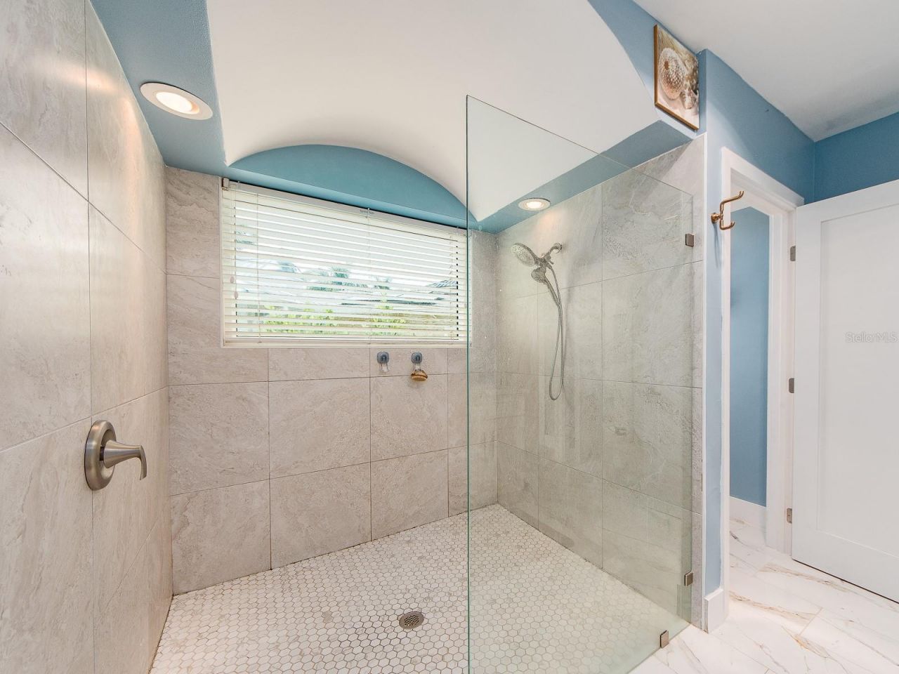 1826 Venetian Point Drive, Clearwater, FL 33755 Photo